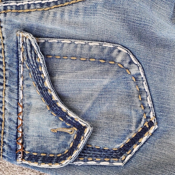 EUC Request women's denim distressed ripped distroyed straight leg jeans, 20 - Picture 6 of 15